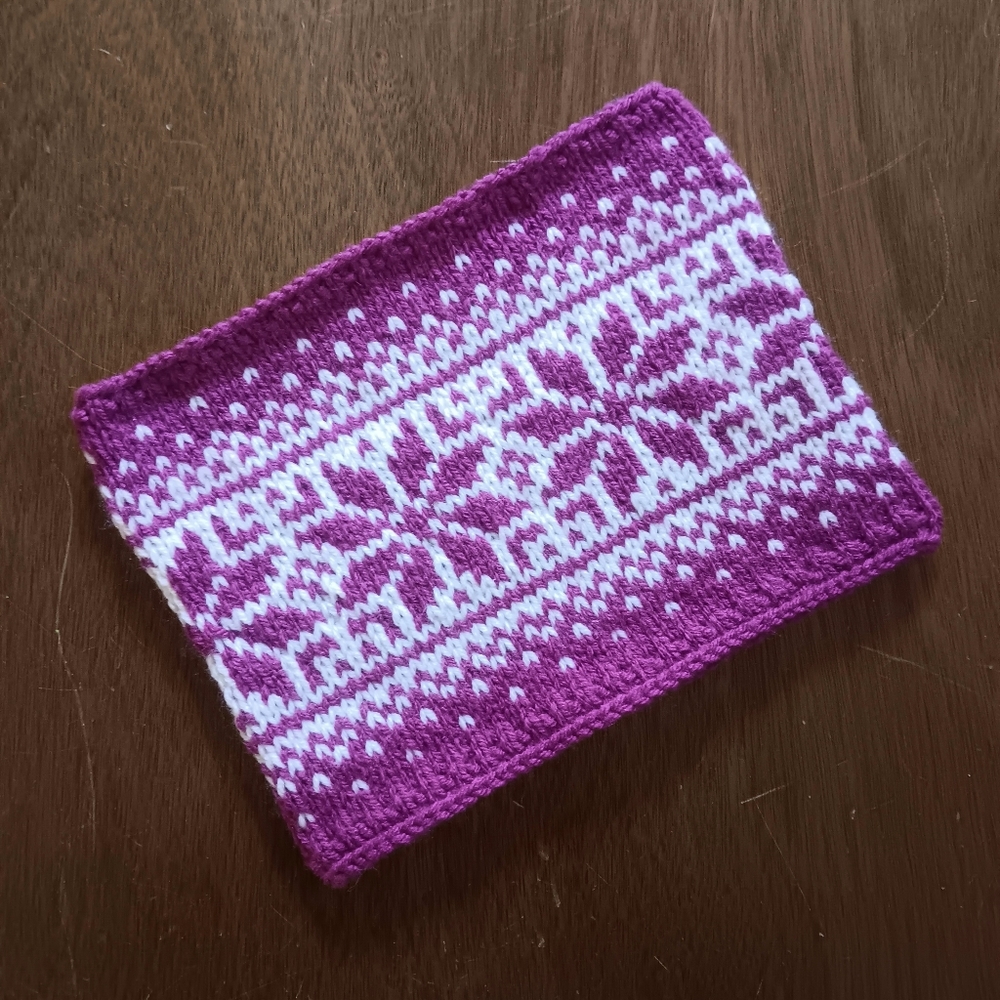 Handmade Handknit Women's Magenta & Ivory Scandinavian Motif Cowl Scarf